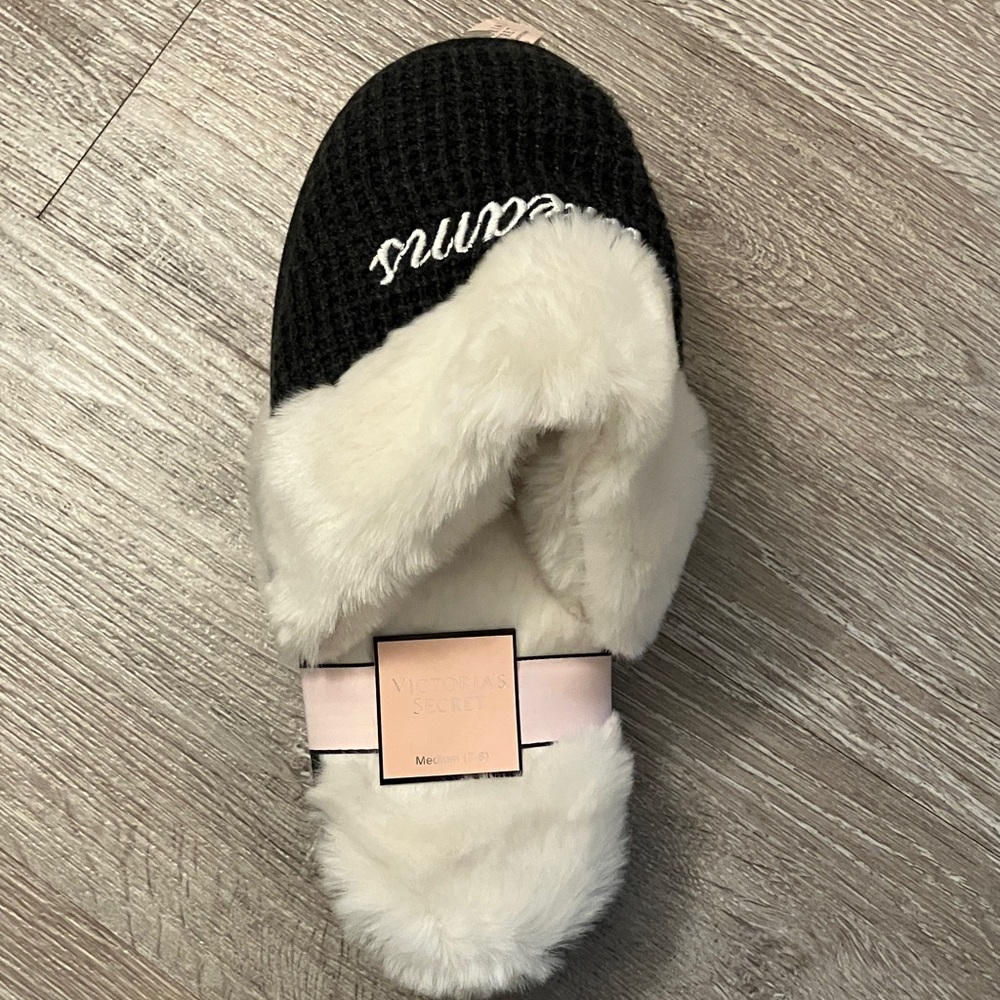 Victoria's Secret Sweet Dreams Slippers - Picture 2 of 3